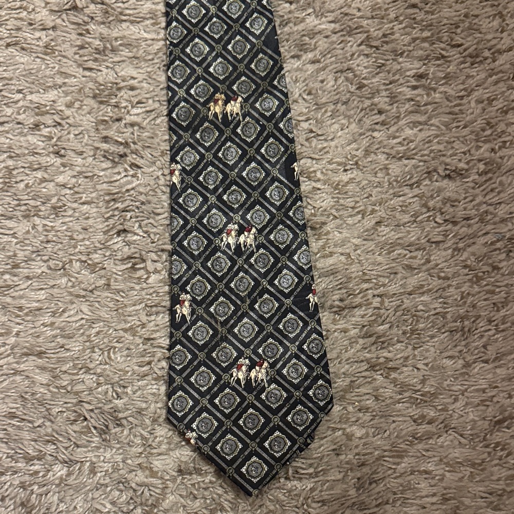 Studio 890 tie